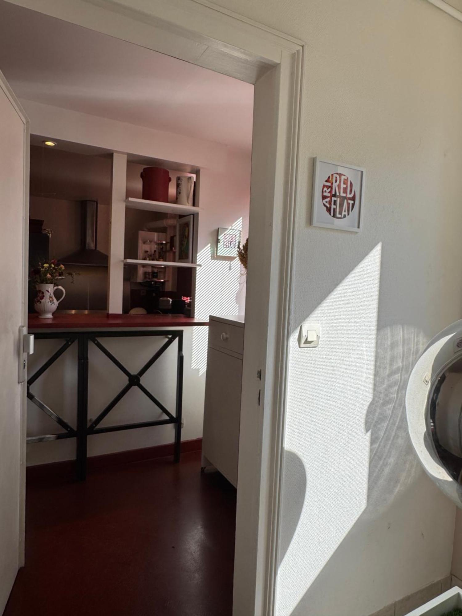 Red Flat Apartment