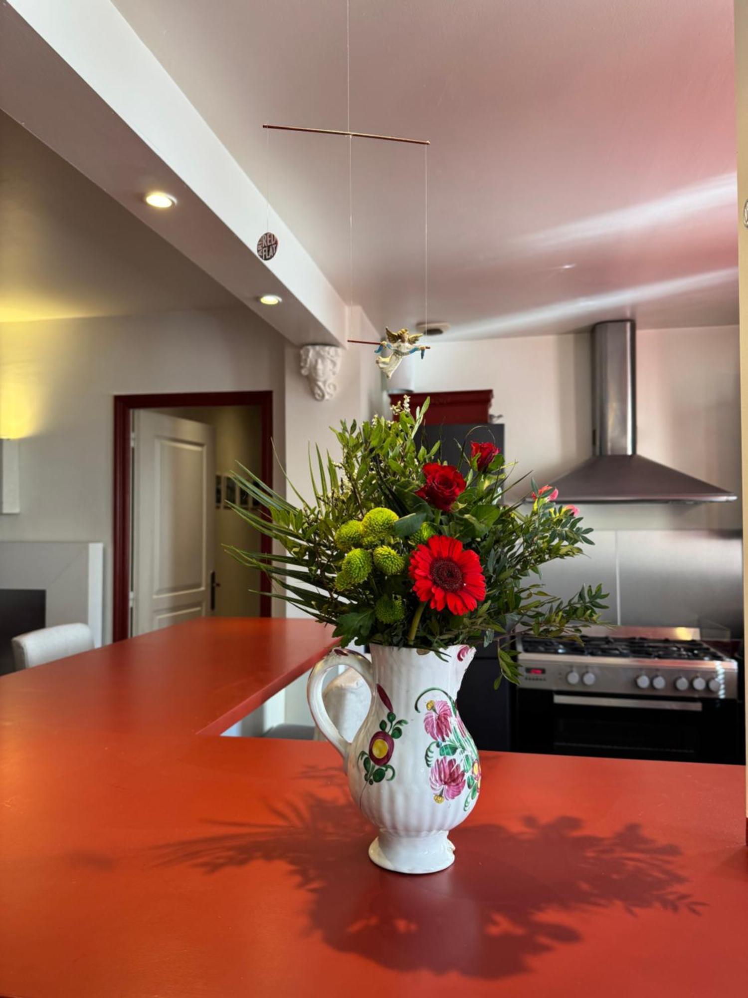 Apartment Red Flat
